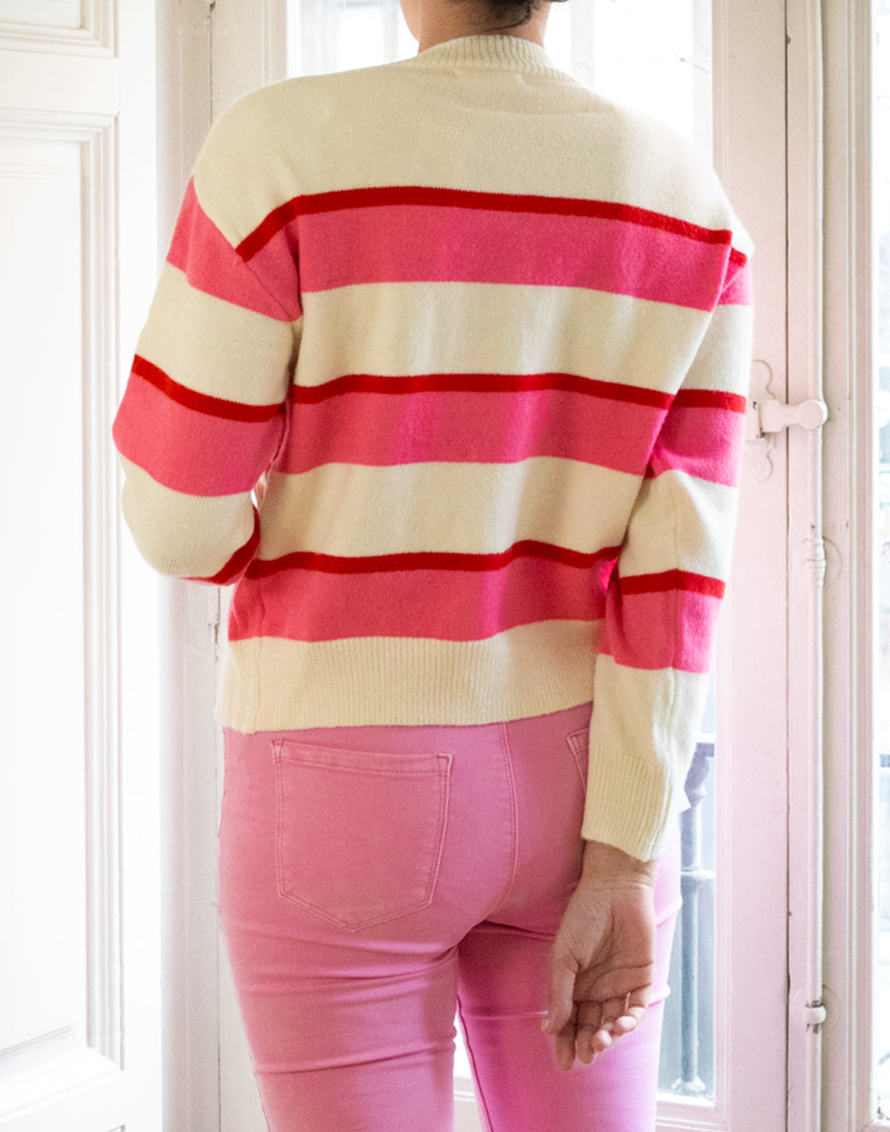 Chaqueta de rayas rosa y crema muestrarios de ropa y moda de mujer vestir bien mujeres de mediana edad