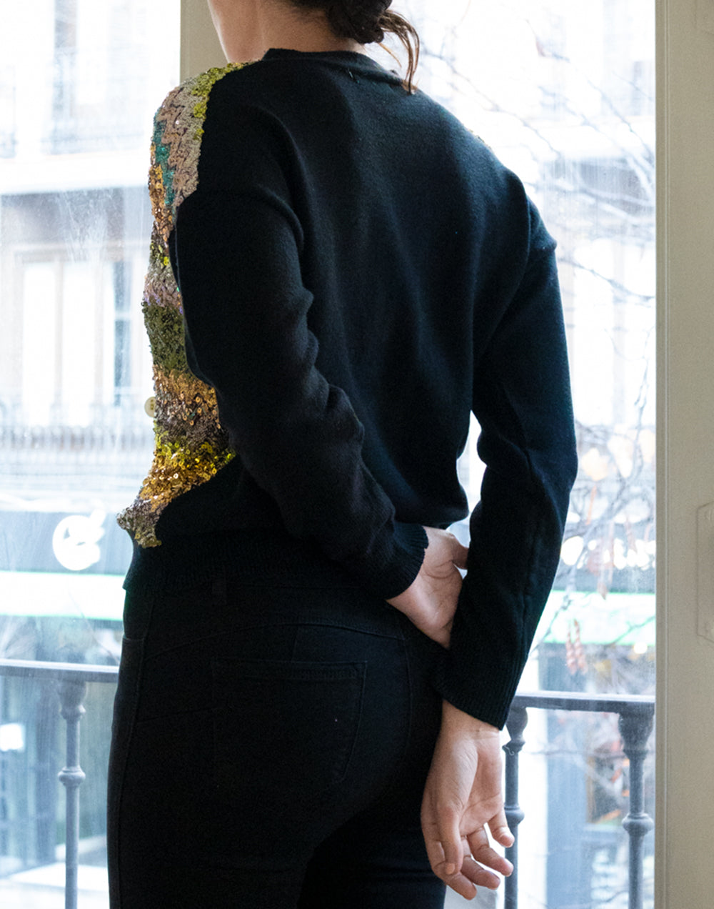 Chaqueta de punto con frontal de lentejuelas negro muestrarios de ropa y moda de mujer vestir bien con talla grande plus