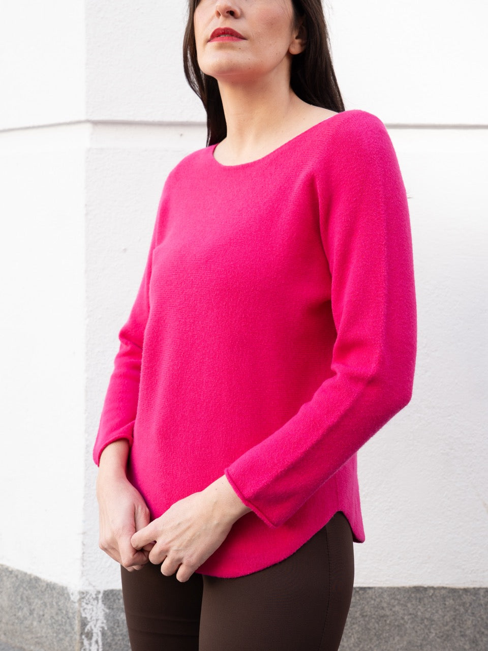 Jersey recto sin costuras cuello barco rosa fuerte muestrarios de ropa y moda de mujer