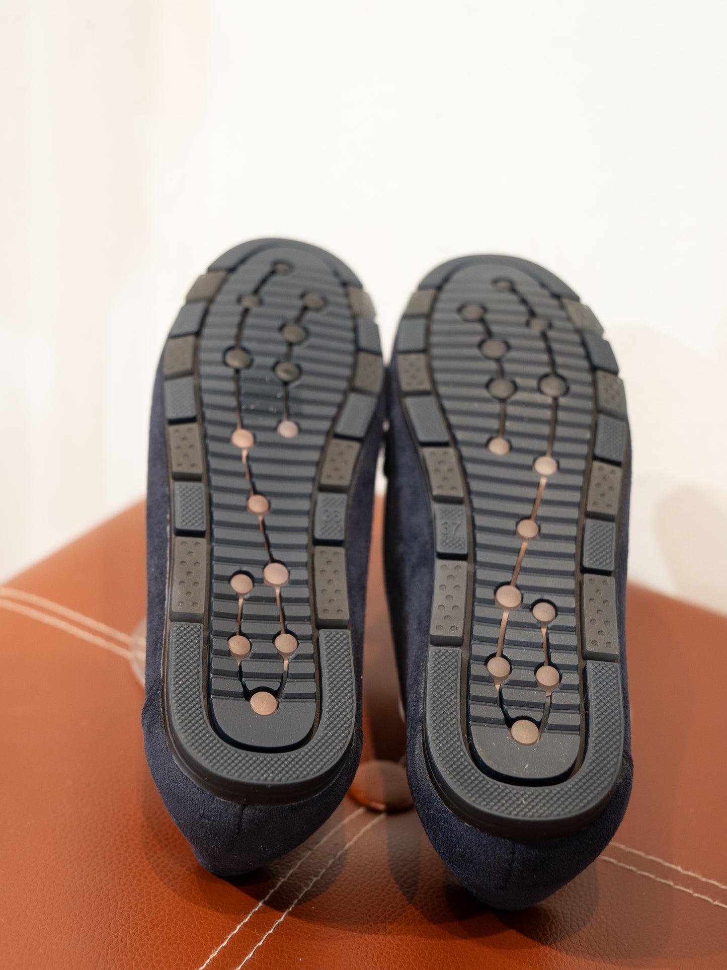 Mocasines efecto ante y hebilla azul marino muestrarios calzado cómodo flexible