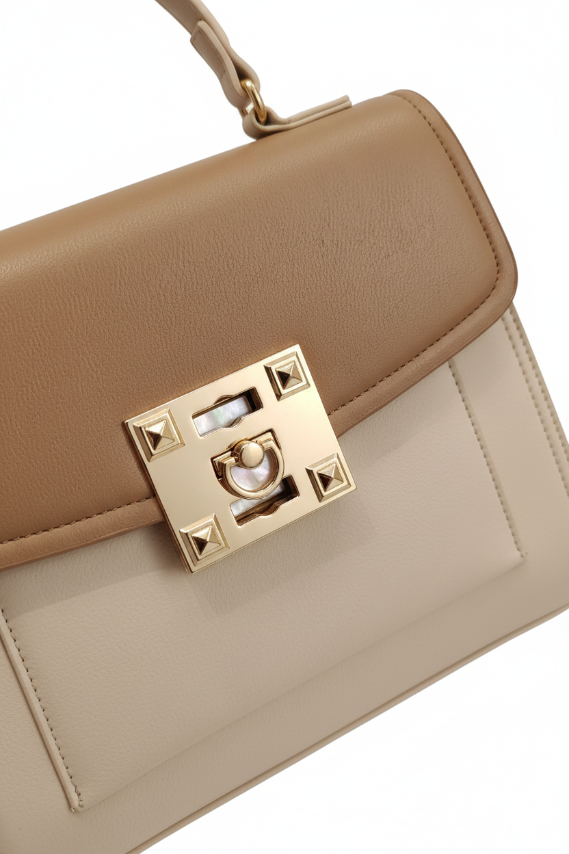 Bolso crema-camel detalle