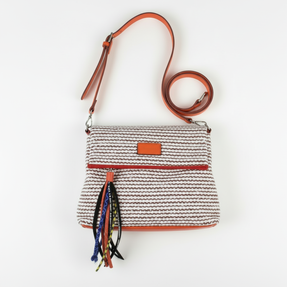 Bolso tweed flat lay naranja