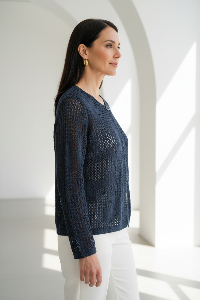 Vista lateral - chaqueta calada azul marino