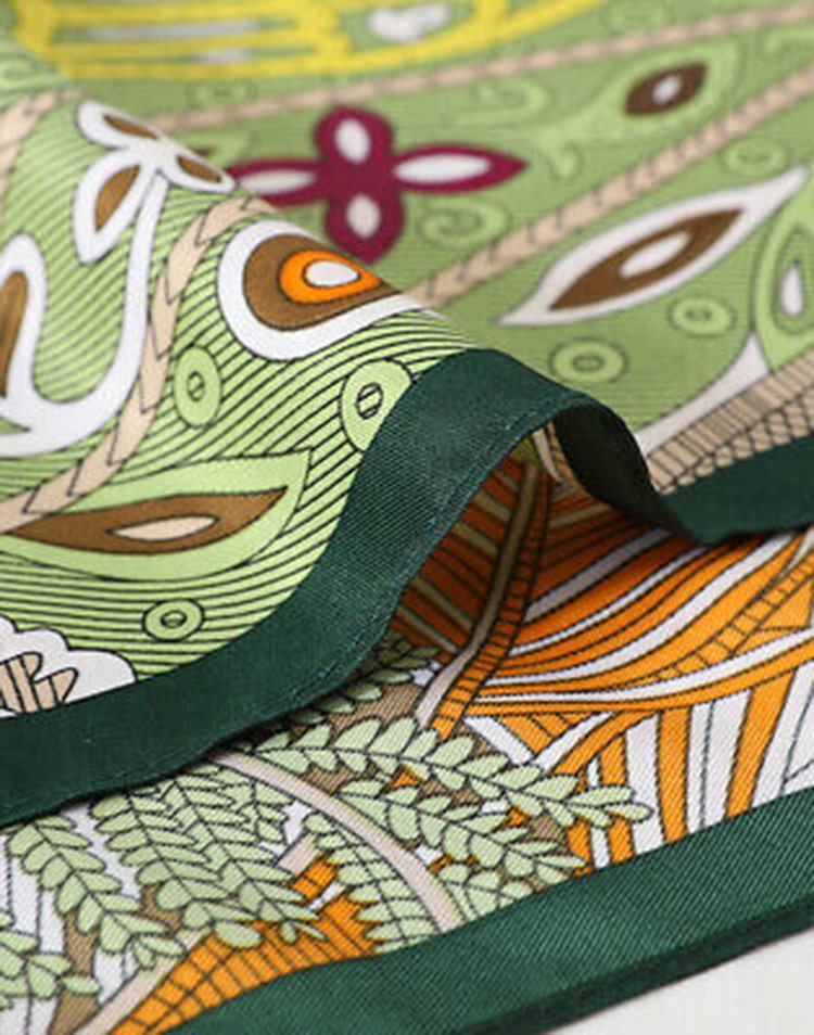 Pañuelo de seda el sueño de una noche de verano verde muestrarios tienda de ropa de mujer y accesorios de moda de mujer