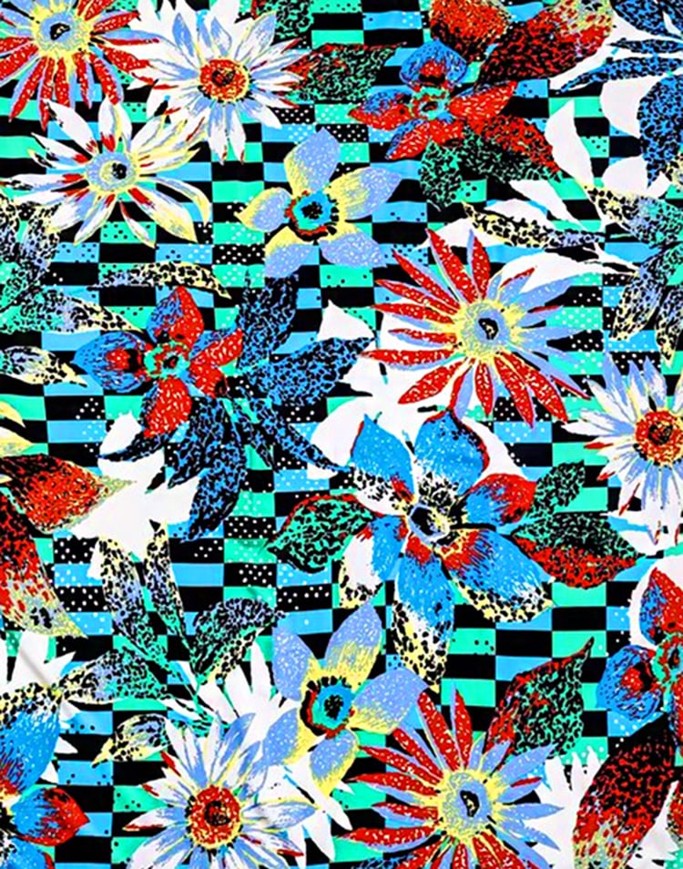 Pañuelo de seda flores en caleidoscopio muestrarios tienda de ropa de mujer y accesorios de moda de mujer