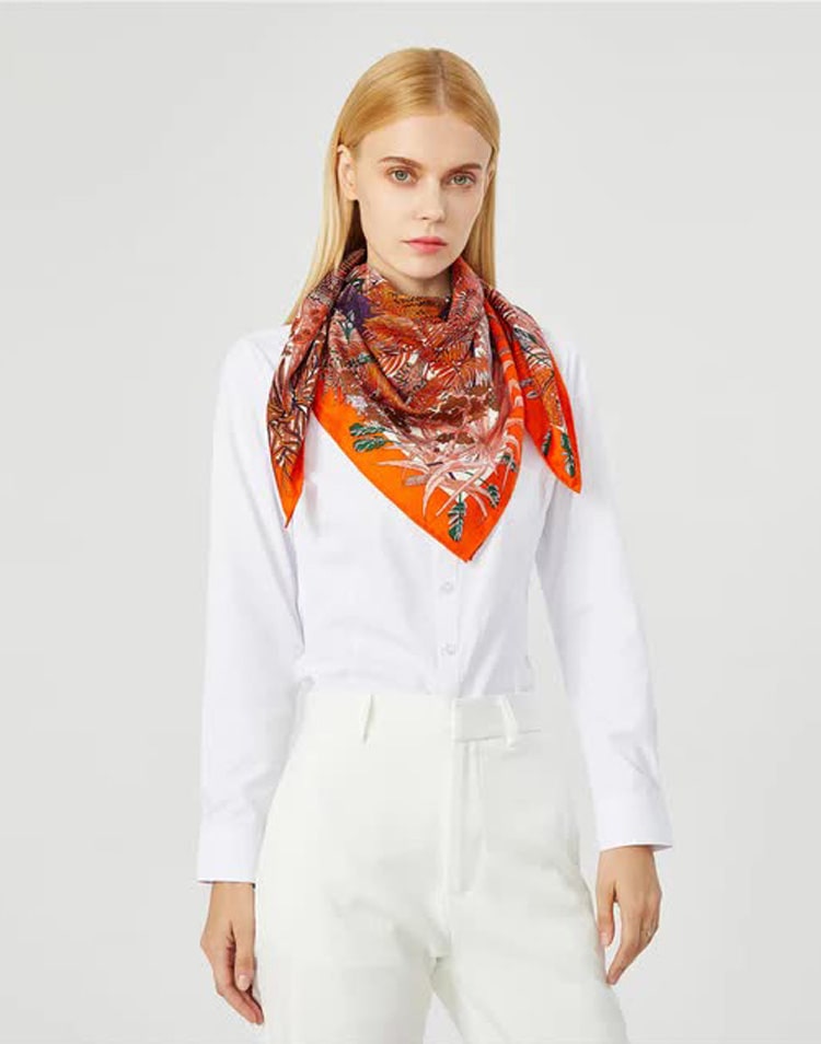 Pañuelo de seda libro de la selva naranja muestrarios tienda de ropa de mujer y accesorios de moda de mujer