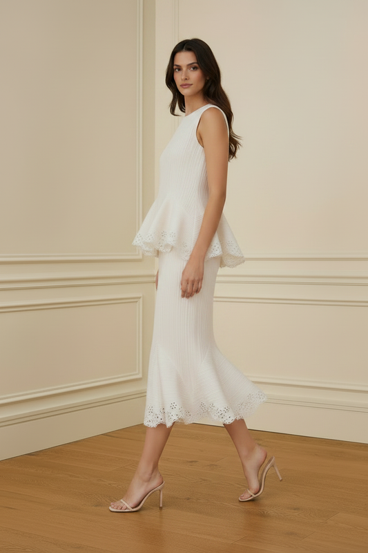 Falda midi broderie anglaise blanca