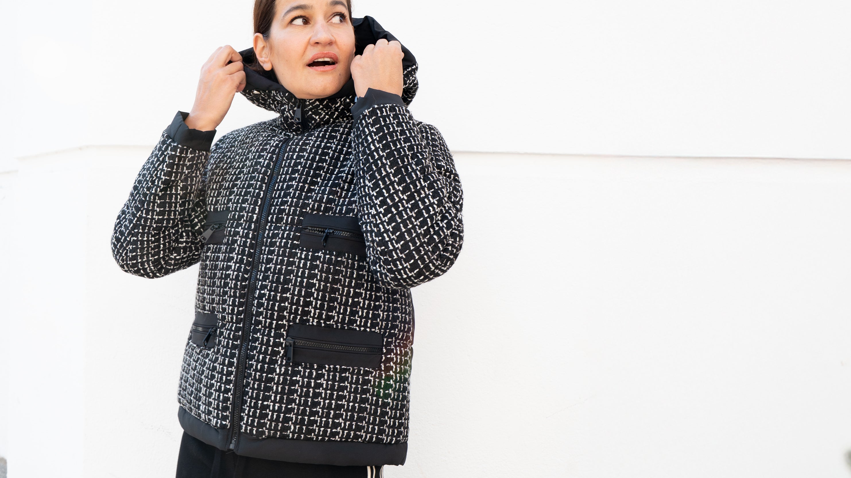 Abrigo acolchado de tweed negro muestrarios de ropa y moda de mujer vestir bien con talla grande plus 