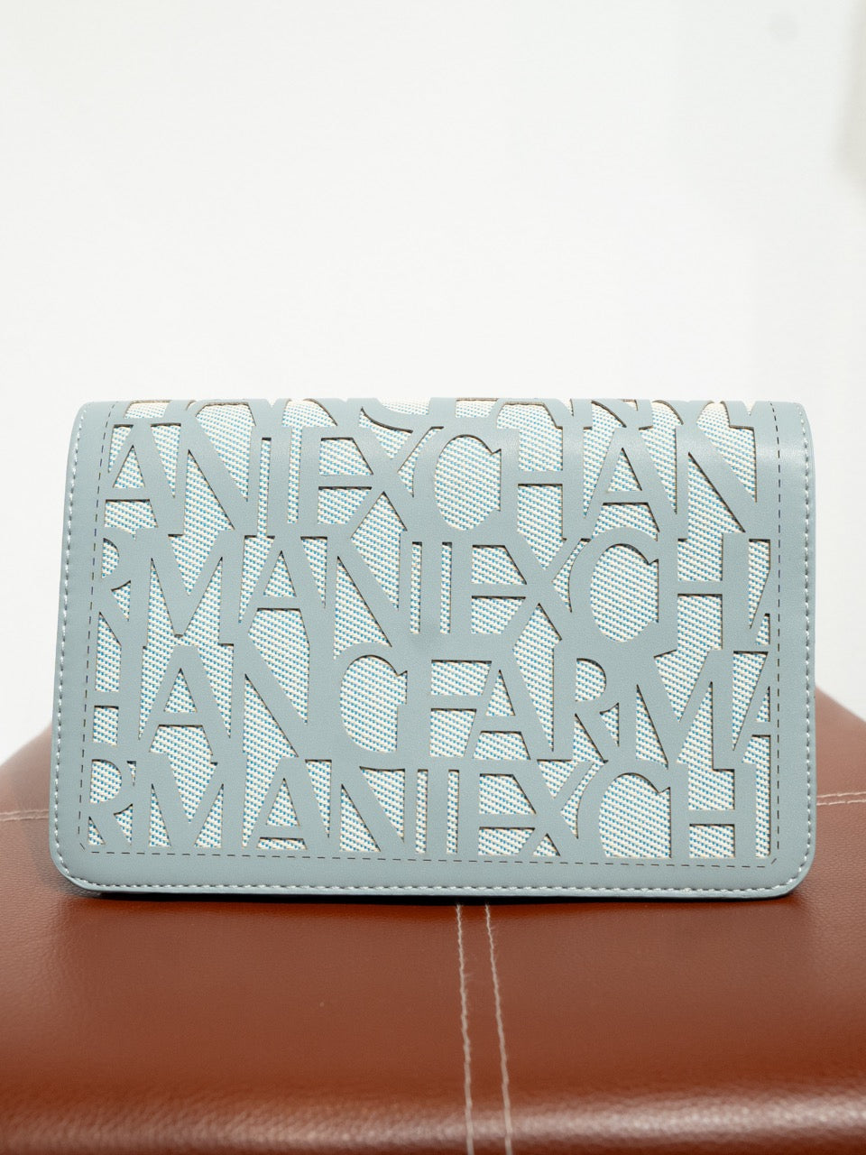 Bolso mediano exchange azul claro muestrarios de ropa moda y accesorios de mujer