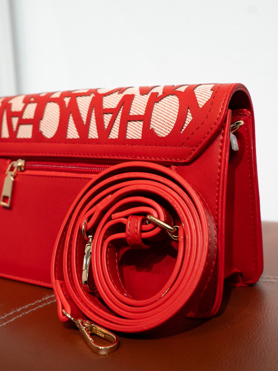 Bolso mediano exchange rojo muestrarios de ropa moda y accesorios de mujer