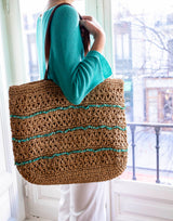Bolso shopper de rafia con abalorios turquesa bordados muestrarios de ropa y accesorios de mujer cesta de verano