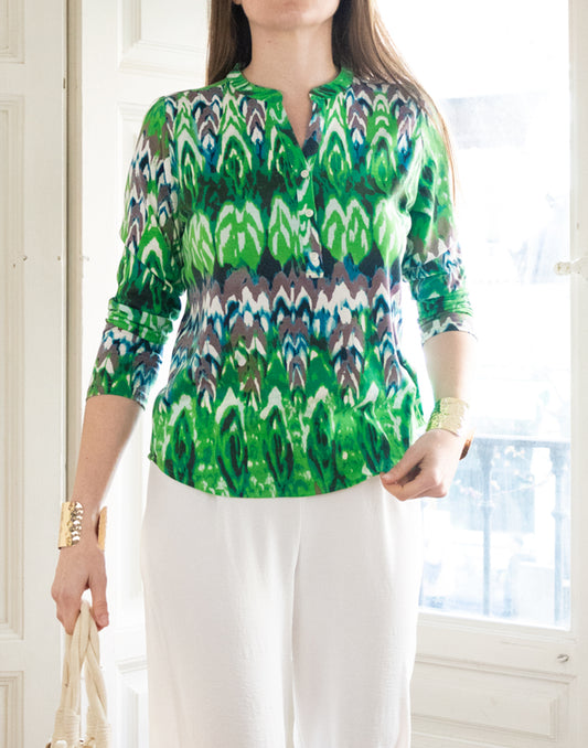 Camiseta camisera estampado aguas tonos verde muestrarios de ropa y moda de mujer vestir cómoda y elegante