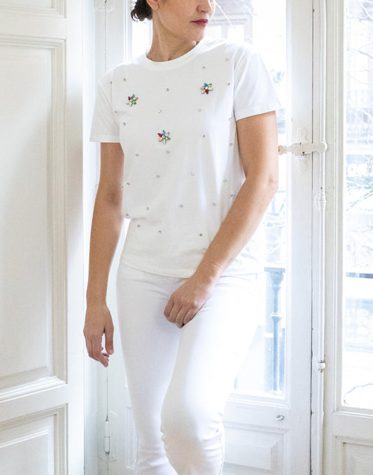 Camiseta estrellas de pedrería blanco muestrarios de ropa y moda de mujer vestir bien con talla grande plus