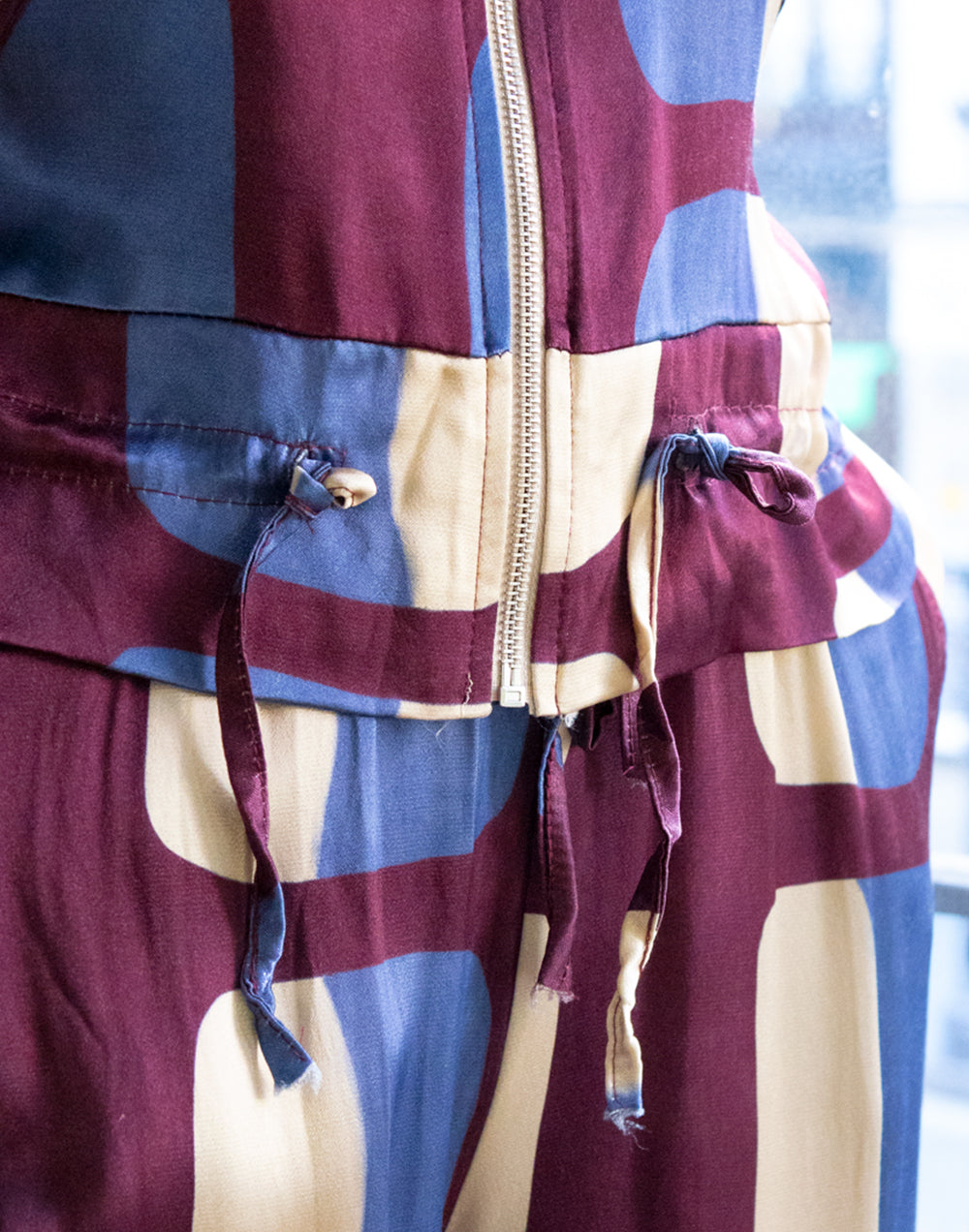 Chaqueta bomber estampado cuadros bicolor berenjena muestrarios de ropa y moda de mujer vestir bien ideas para mujeres de mediana edad