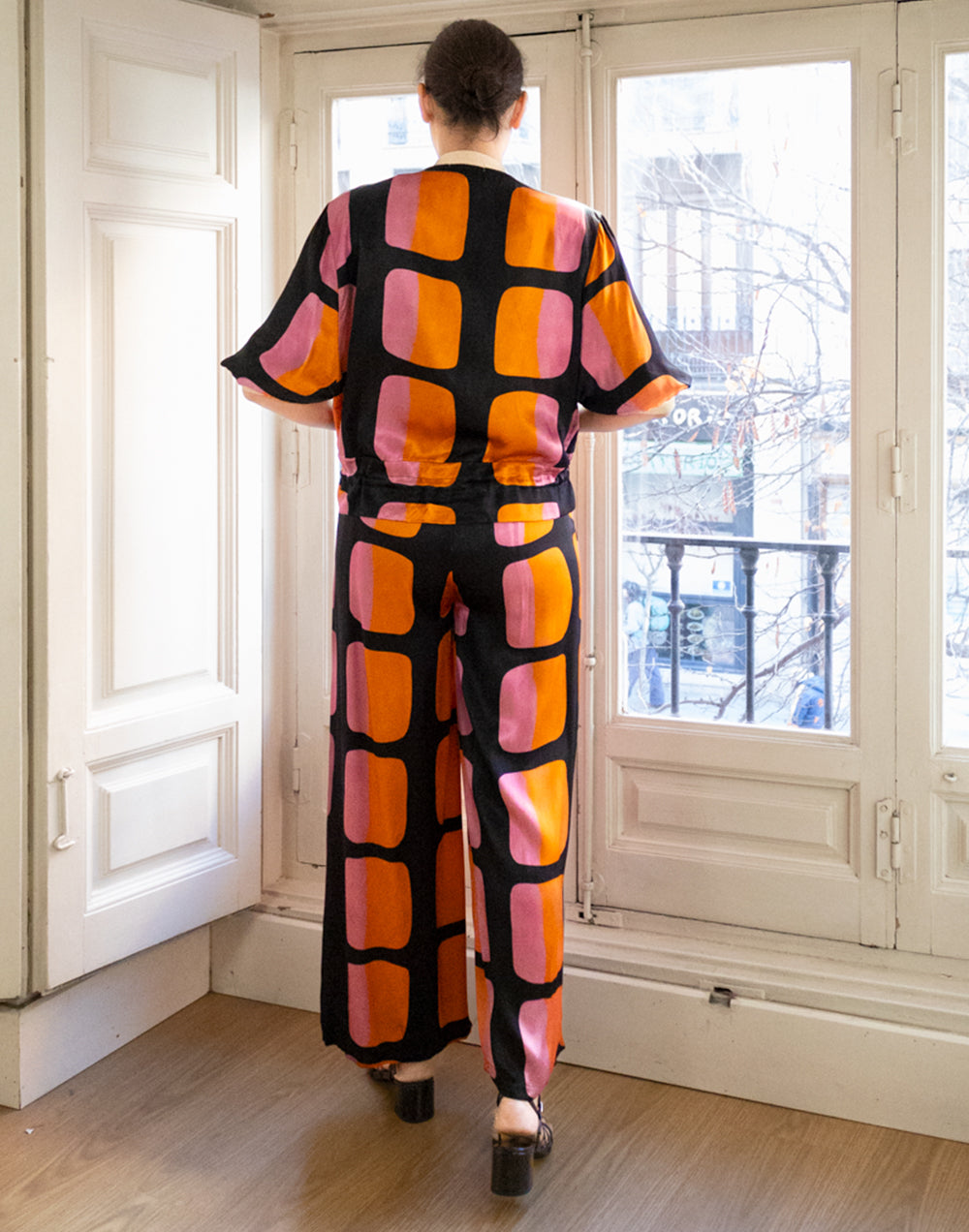 Chaqueta bomber estampado cuadros bicolor negro muestrarios de ropa y moda de mujer ideas para vestir mujer mediana edad
