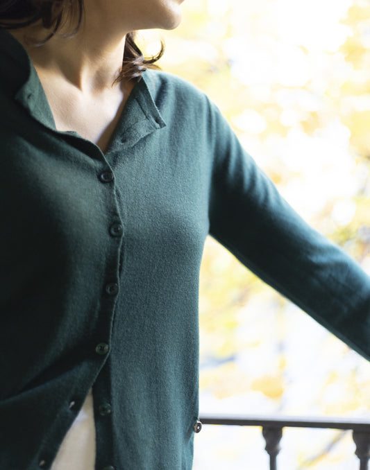 Chaqueta recta de tricot verde caza muestrarios de ropa y moda de mujer vestir bien con talla grande plus