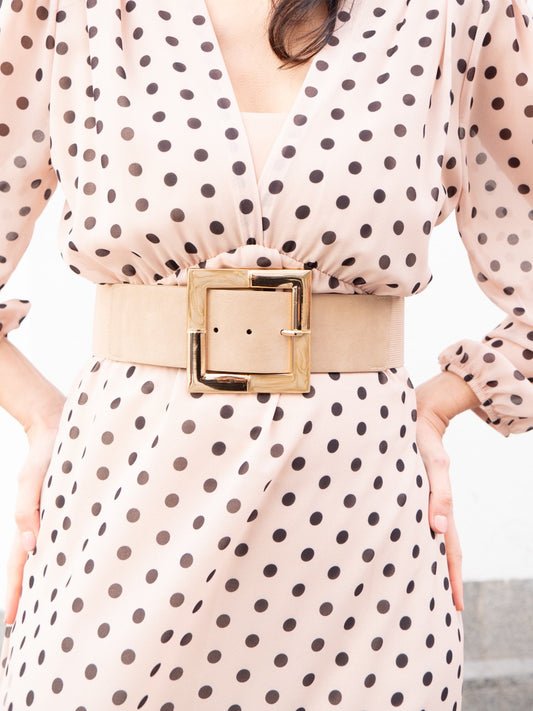 Cinturón con gran hebilla joya cuadrada muestrarios de ropa y moda de mujer cinturón para vestido 