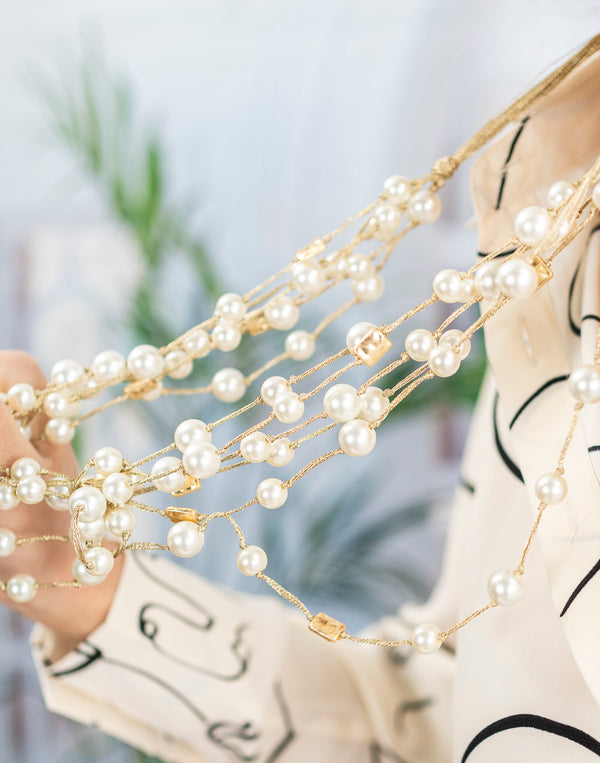Collar perlas multi vueltas con hilo dorado muestrarios de ropa y accesorios de mujer