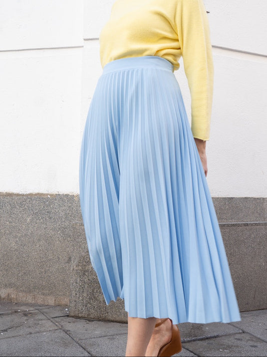 Falda plisada midi azul bebé muestrarios de ropa y moda de mujer ideas invitada 