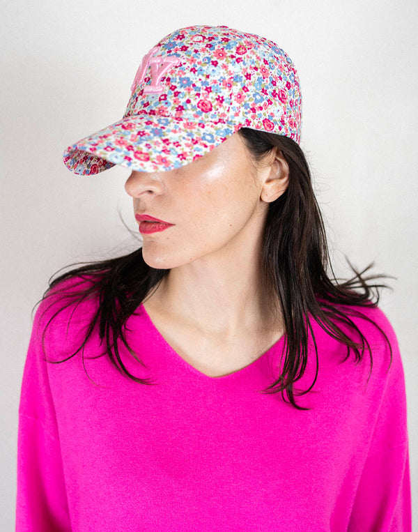 Gorra estampado liberty rosa muestrarios de ropa y accesorios de mujer