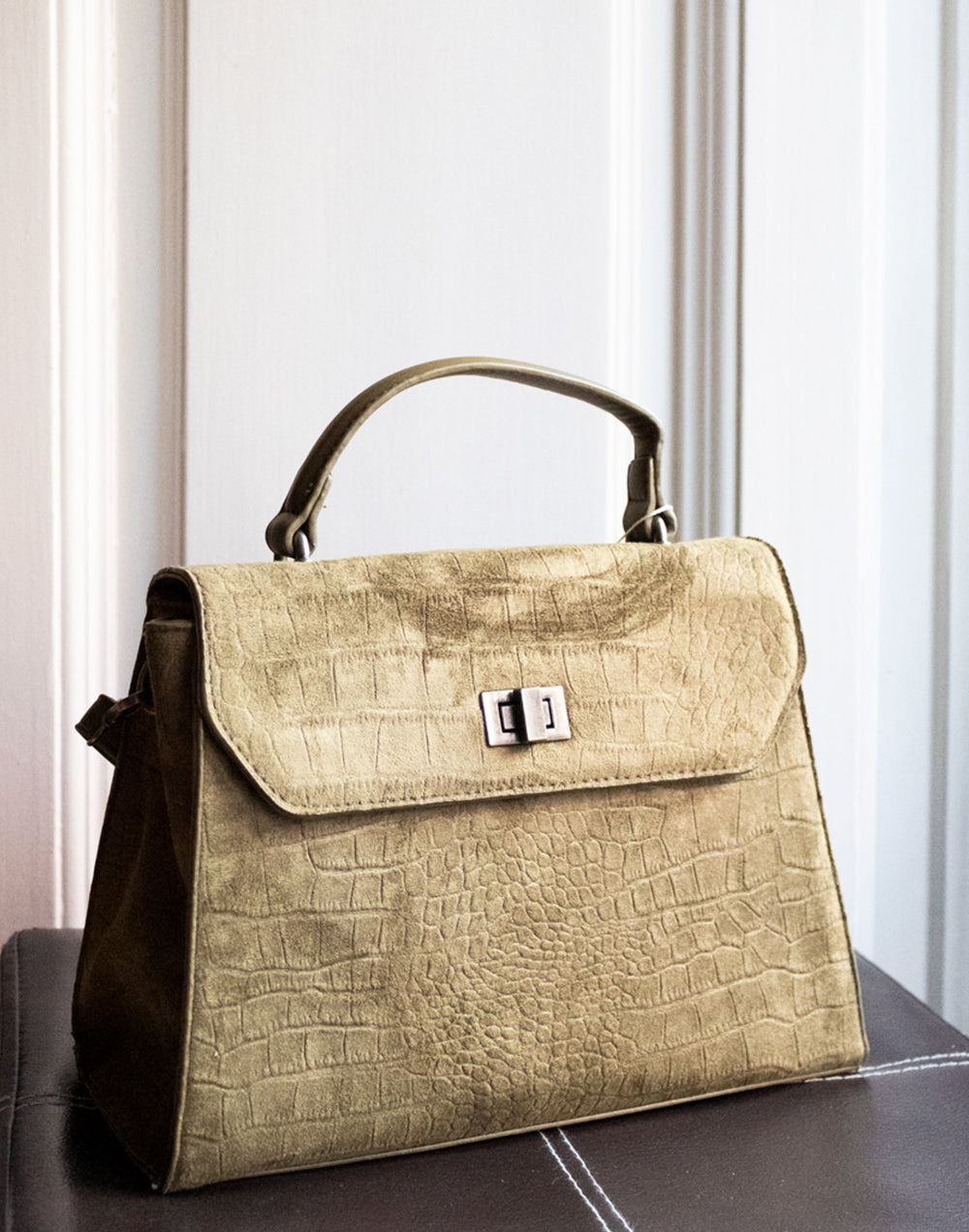 Bolso retourne efecto ante cocodrilo taupe tienda de ropa mujeres muestrarios coleccion complementos efecto retourne efecto piel suave mujer bolso correa