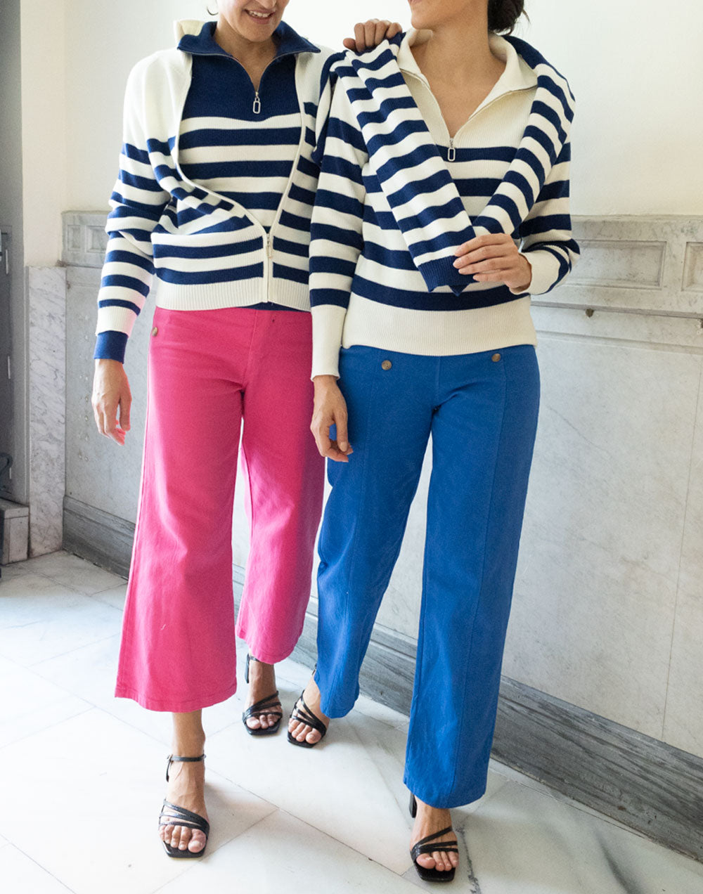 Jersey de raya marinera con cuello de solapas azul marino muestrarios de ropa y moda de mujer old money