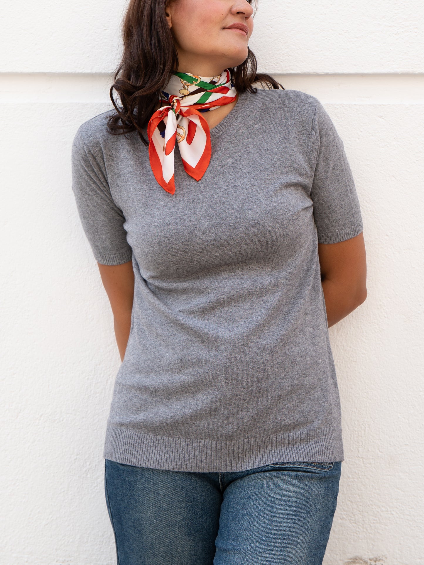 Jersey básico cuello caja y manga corta gris muestrarios de ropa y moda de mujer ideas mujer mediana edad 