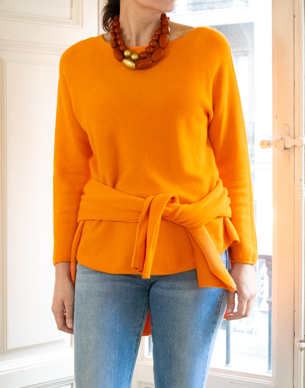 Jersey recto sin costuras cuello barco naranja muestrarios de ropa y moda de mujer vestir bien con talla grande plus