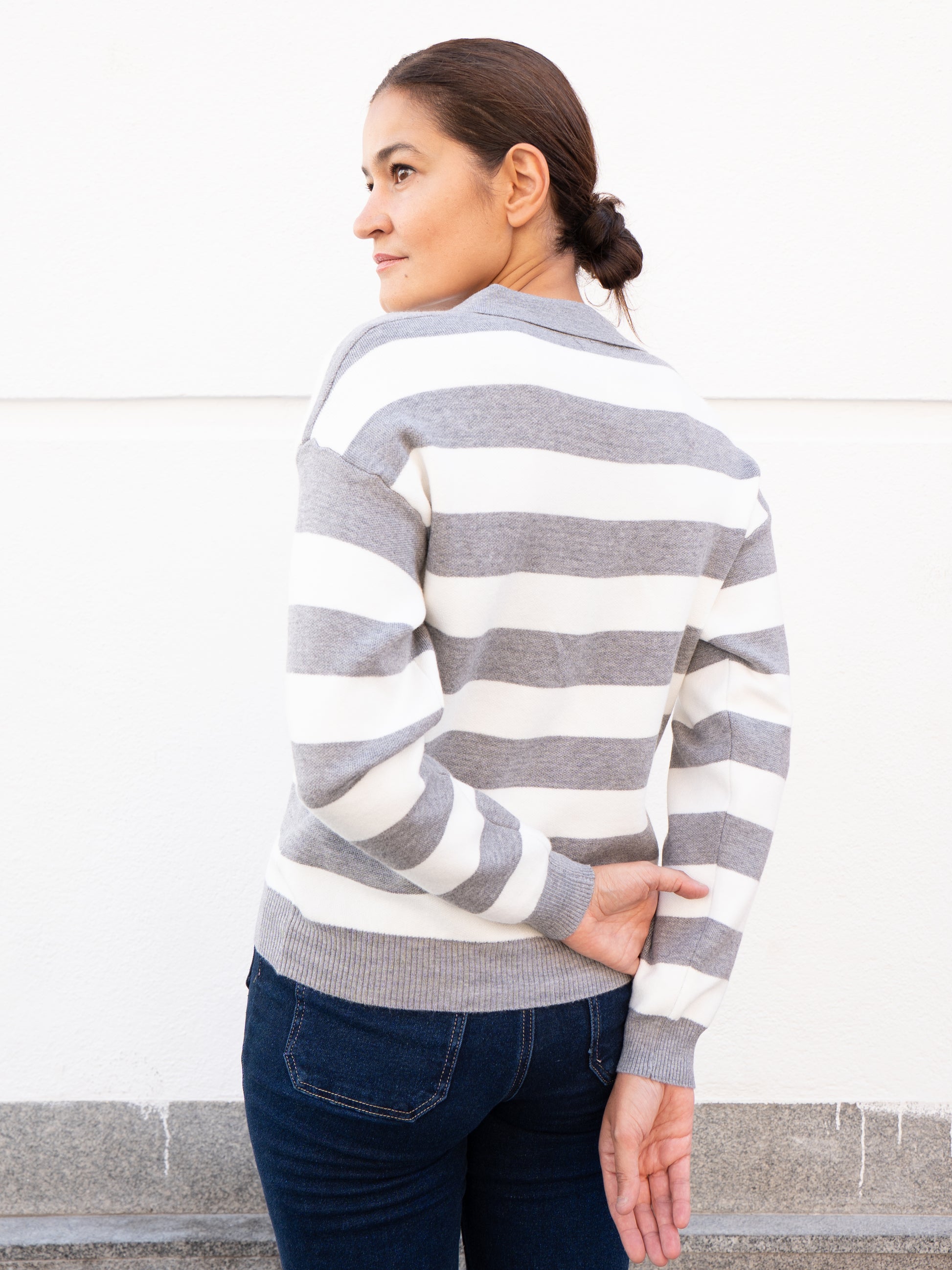 Jersey tipo polo marinero gris muestrarios de moda y ropa mujer 