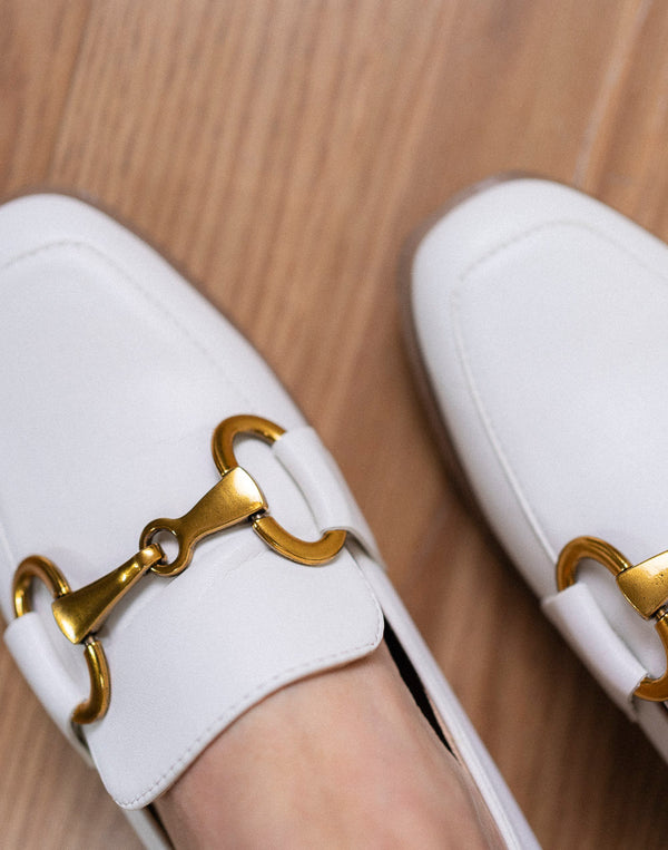 Mocasines horsebit blanco muestrarios de ropa y accesorios  de mujer vestir bien zapatos bonitos