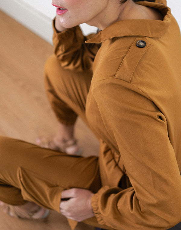 Mono estructurado marrón caramelo muestrarios de ropa y moda de mujer vestir bien y con estilo