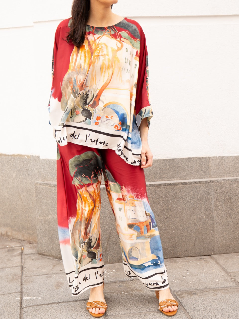 Top capa y Pantalón palazzo estampado Italia muestrarios de ropa y moda de mujer ideas vestir mujer mediana edad invitada 