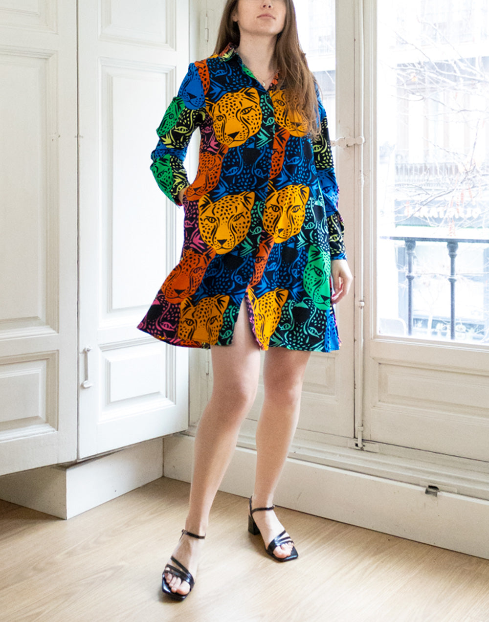 Vestido corto camisero estampado leopardo de colores