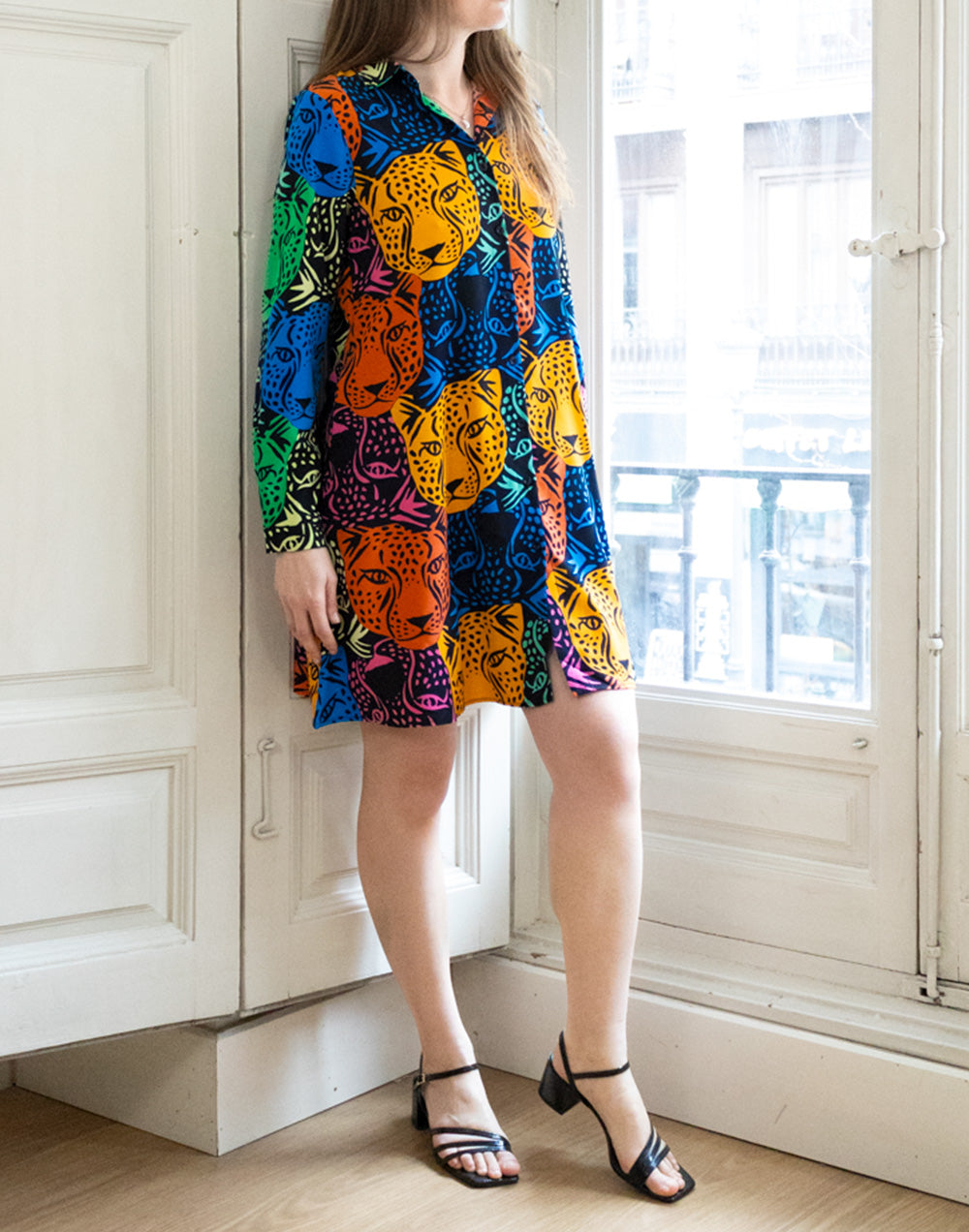 Vestido corto camisero estampado leopardo de colores