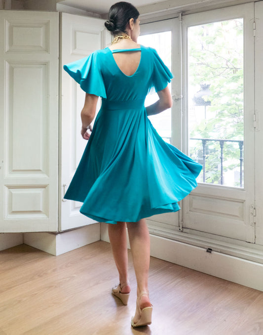 Vestido drapeado con manga volante turquesa muestrarios de ropa y moda de mujer vestir bien invitada low cost perfecta ideal