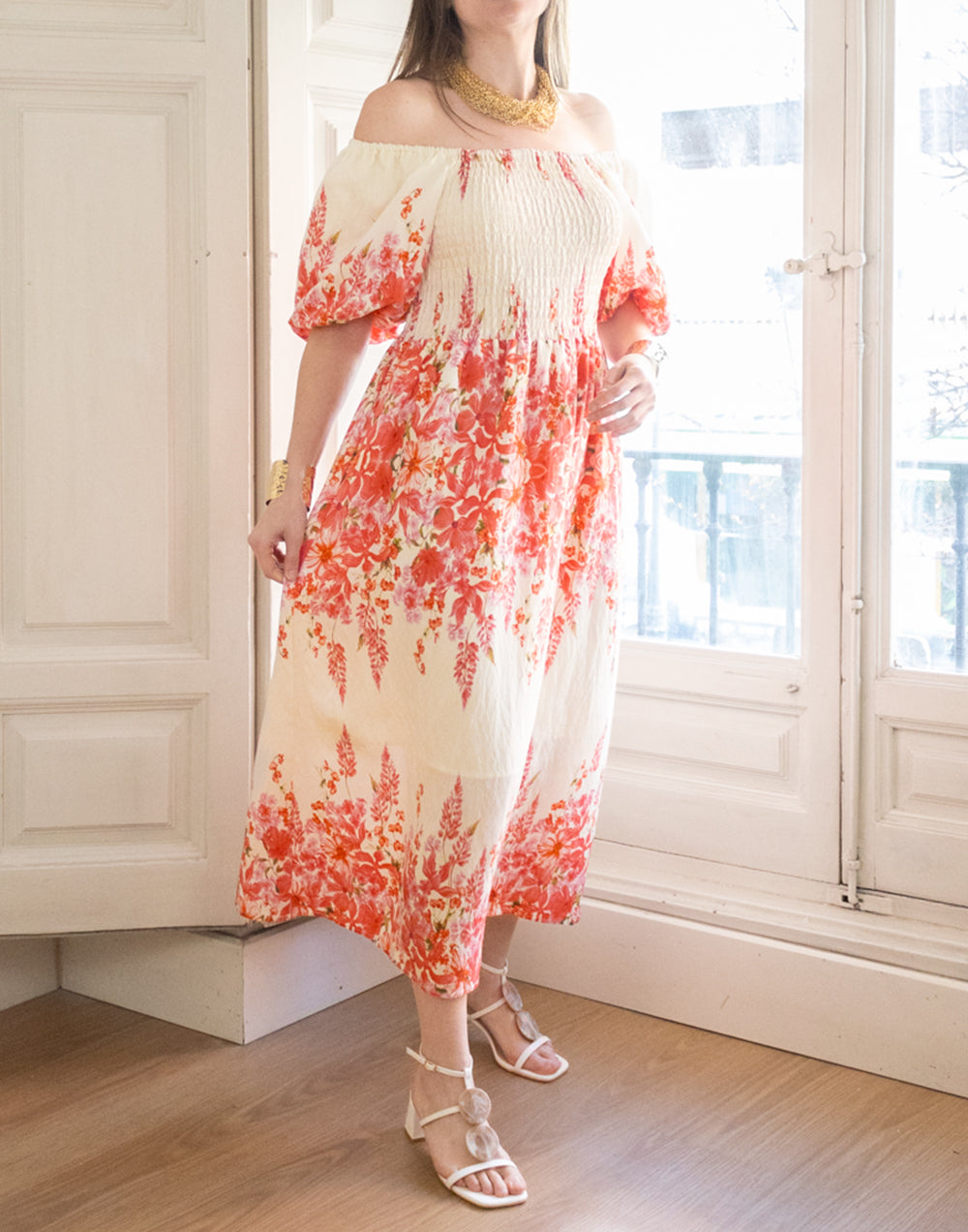 Vestido largo nido de abeja con estampado de flores coral muestrarios de ropa y accesorios de mujer vestir bien ideas invitada mediana edad