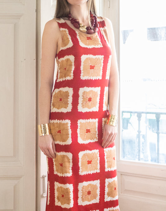 Vestido midi estampado tie dye de cuadros rojo y camel muestrarios de ropa y accesorios de mujer vestir bien ideas invitada