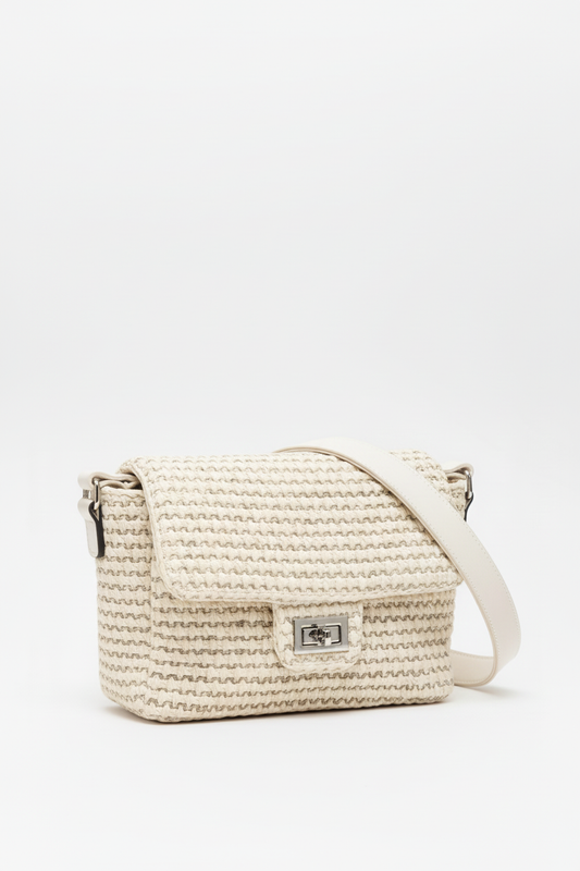 Bolso rafia vista tres cuartos