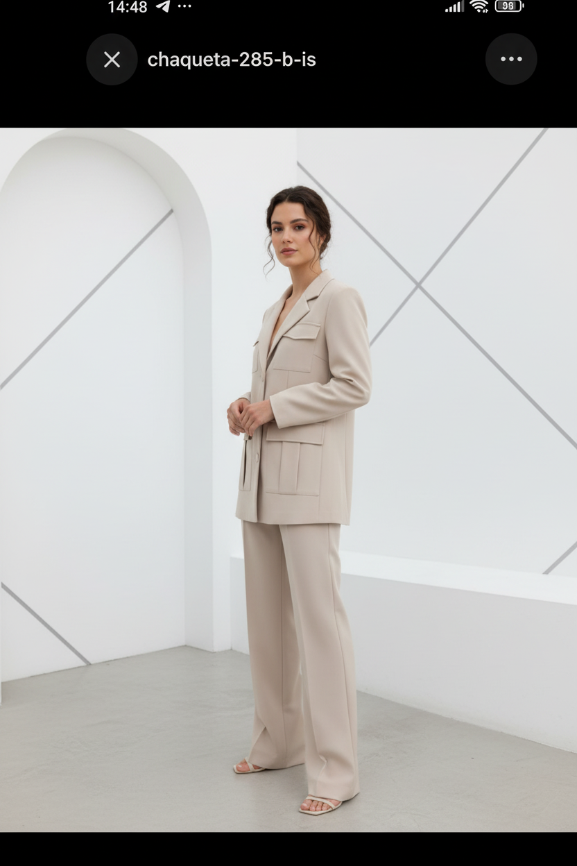 Chaqueta beige vista lateral