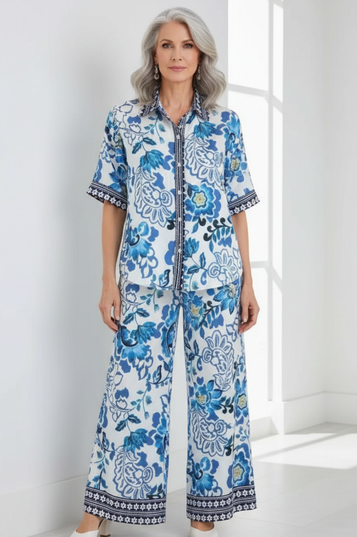 Conjunto azul floral modelo 55 años