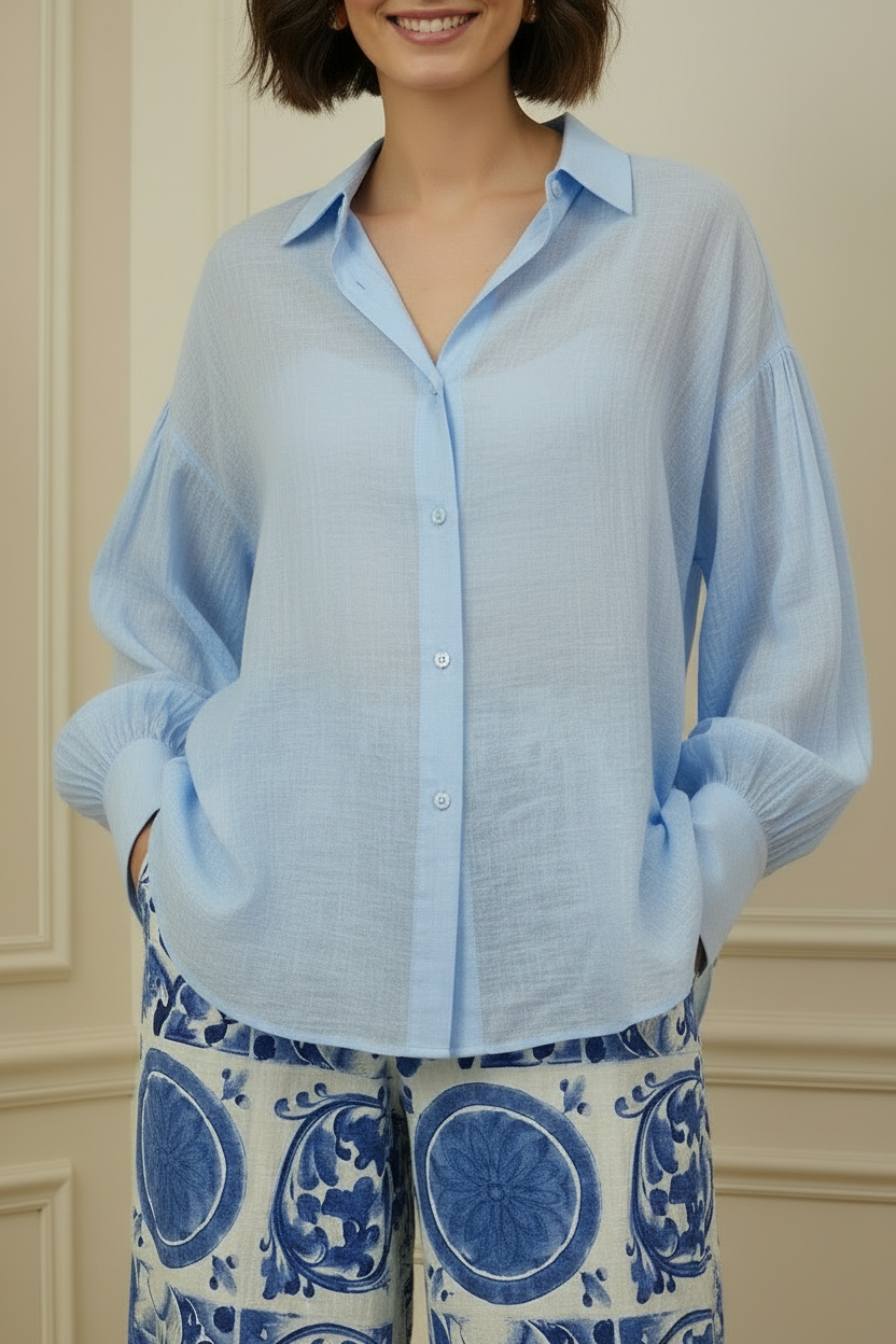 Detalle de la blusa y cintura