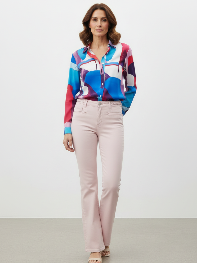 Vaquero recto rosa pastel cinturilla trenzada tallas grandes mujer muestrarios moda mediana edad elegante vista frontal