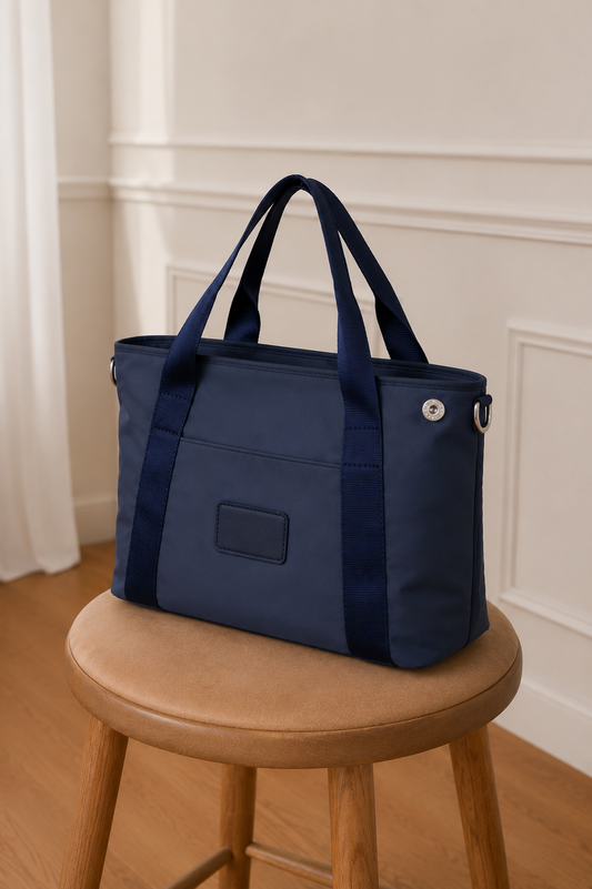 Bolso tote cuadrado azul marino con asa