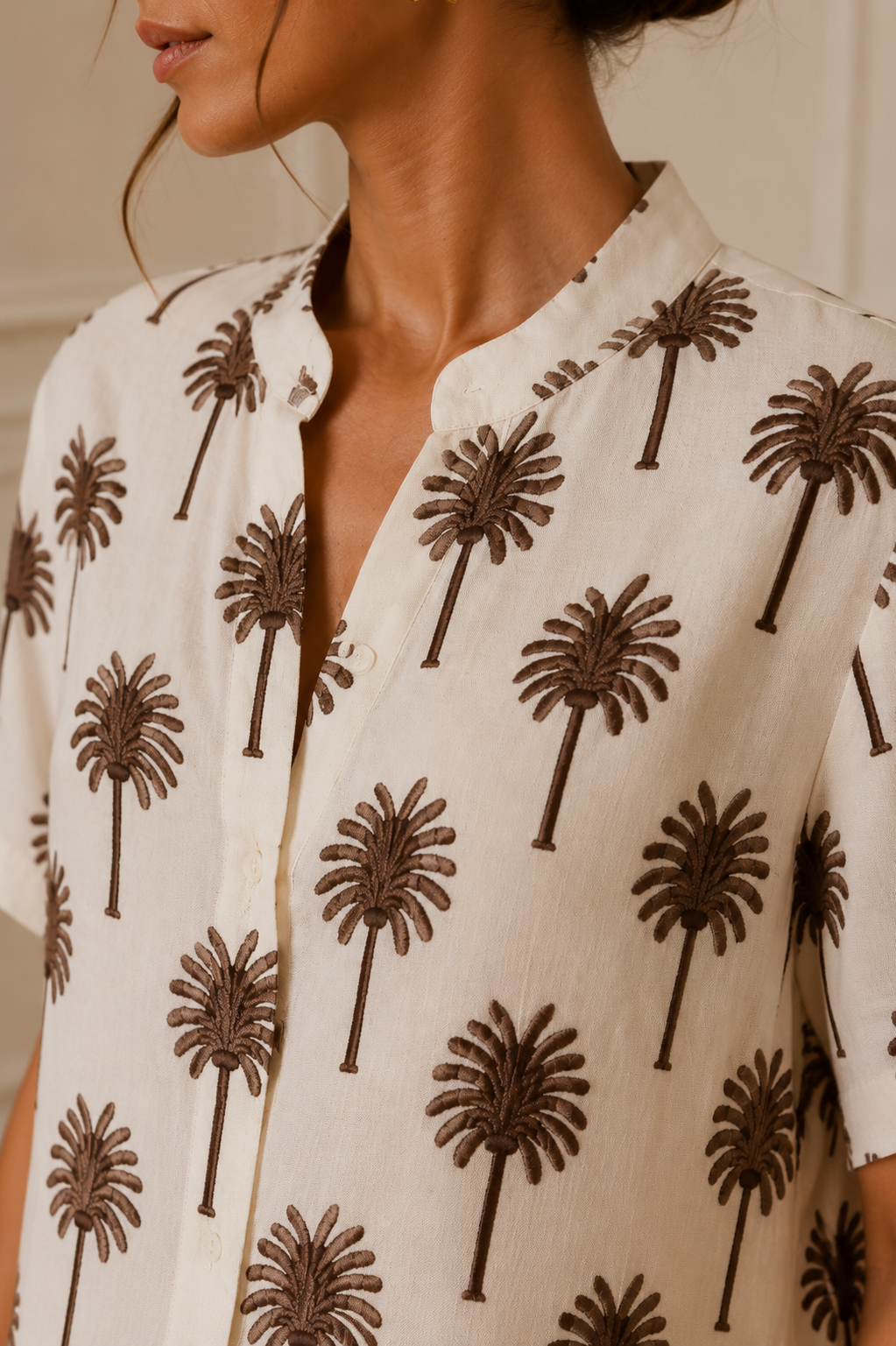 Camisa palmeras crema manga corta