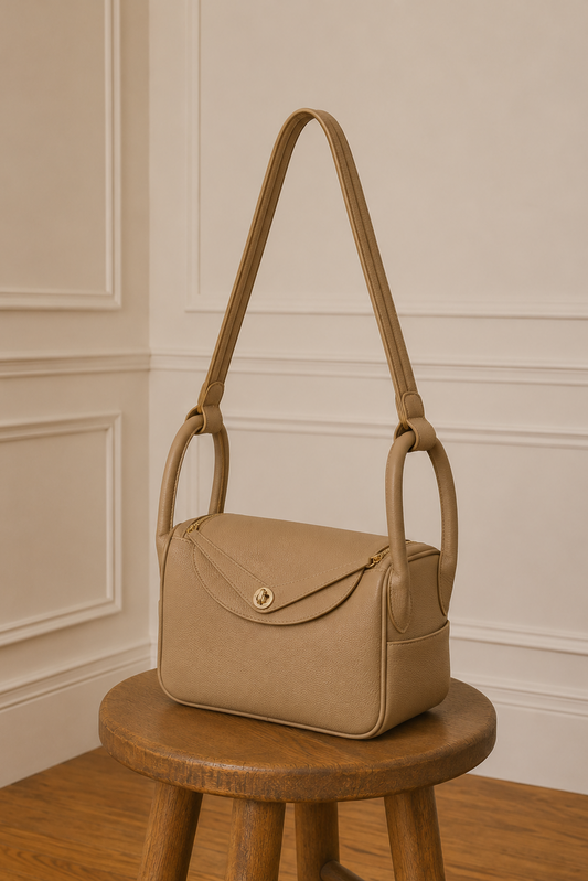 Bolso de hombro beige piel vegana