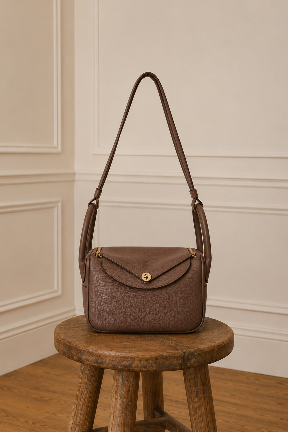 Bolso de hombro marrón piel vegana - vista frontal