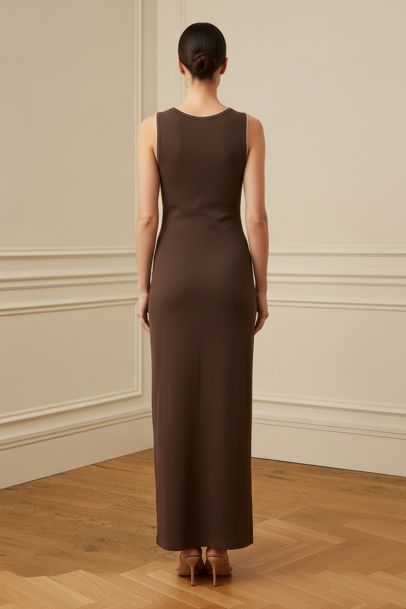 Vestido maxi marrón - de espaldas correcto