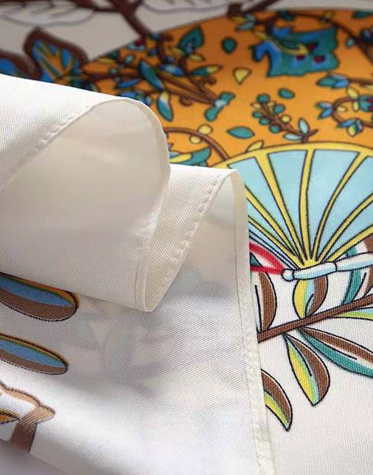 Pañuelo de seda abanicos muestrarios tienda de ropa de mujer y accesorios de moda de mujer 